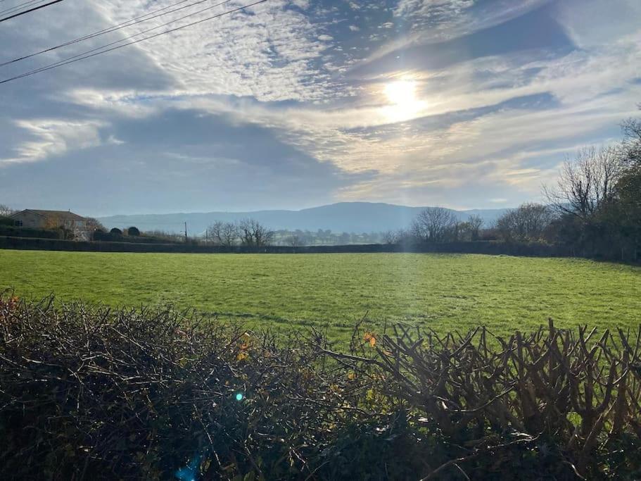 Quarryman'S Holiday Let Llysfaen Bagian luar foto
